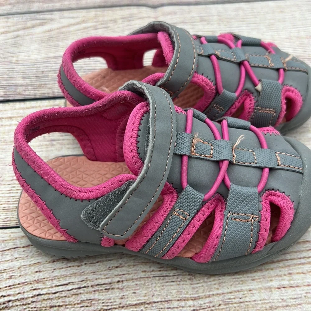 Rugged Outback Pink and Grey Sandals Sz 5